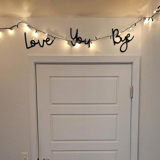 🪵✨ No Wall Damage! 💝Wooden Wall Hanging Sign Decoration – Rustic Charm for Every Room.