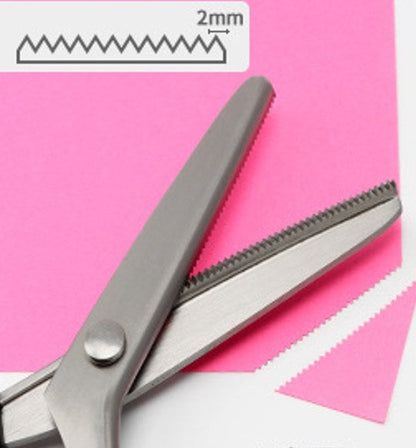 ✂️✨50% OFF! 🧵💞 DIY Serrated Sewing Scissors – Precise, Easy to Use & Perfect for Fabric, Leather & Crafts. Over 52,847 Crafters Love It!✨