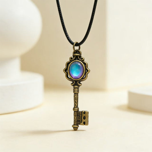 🔥 50% OFF While Supplies Last! Antique Style Secret Key Necklace – Vintage Charm, Hidden Meaning 🔑✨【Limited Stock】